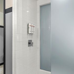 Habitación con Cama King